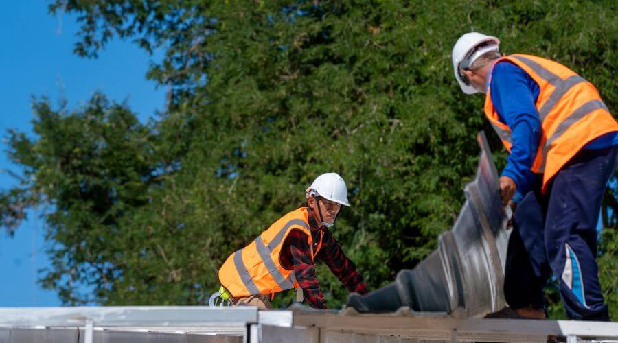Professional new roof installation services in Frostproof, FL